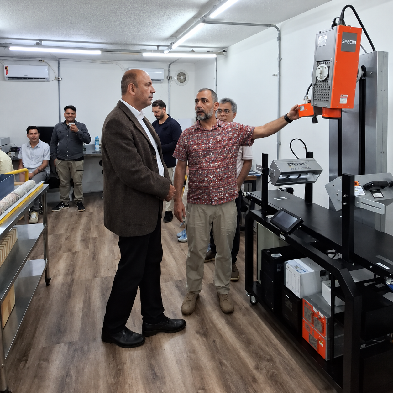LAM+ Welcomes UFF Rector During Inauguration of the Institute of Geosciences’ New Laboratory Wing